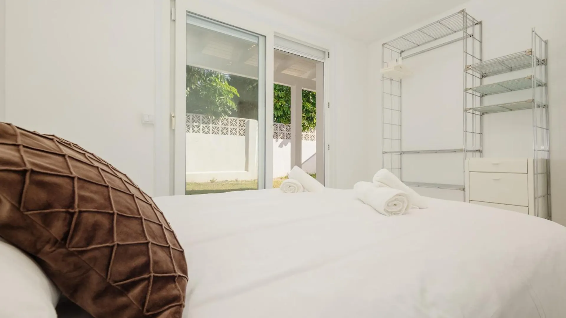 House At The Beach In Costabella, Marbella